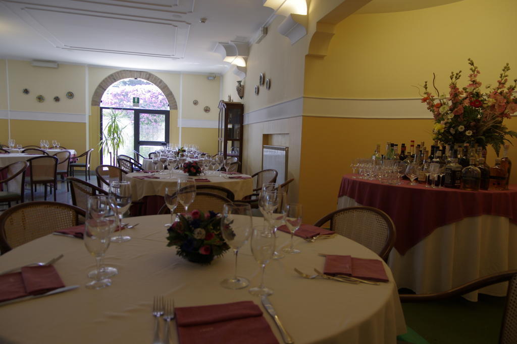 Tennis Hotel Pozzuoli Ngoại thất bức ảnh